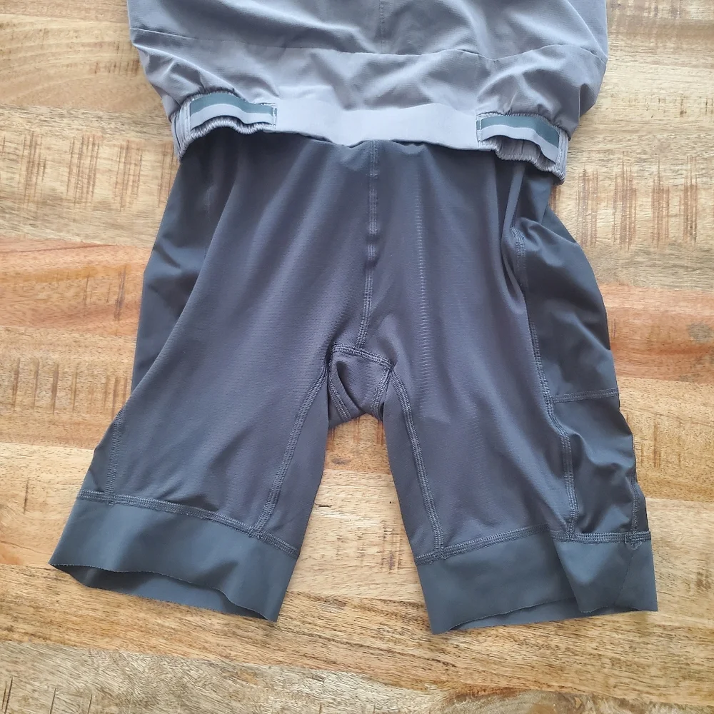 Lululemon  Lined Short 6